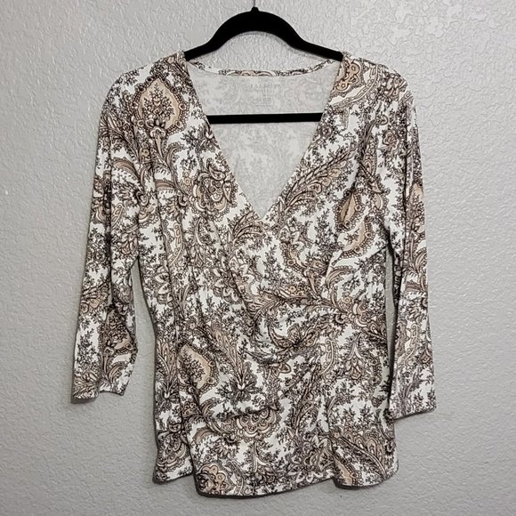 3/4 Sleeve Surplice V-Neck Blouse Size - M - Picture 10 of 11